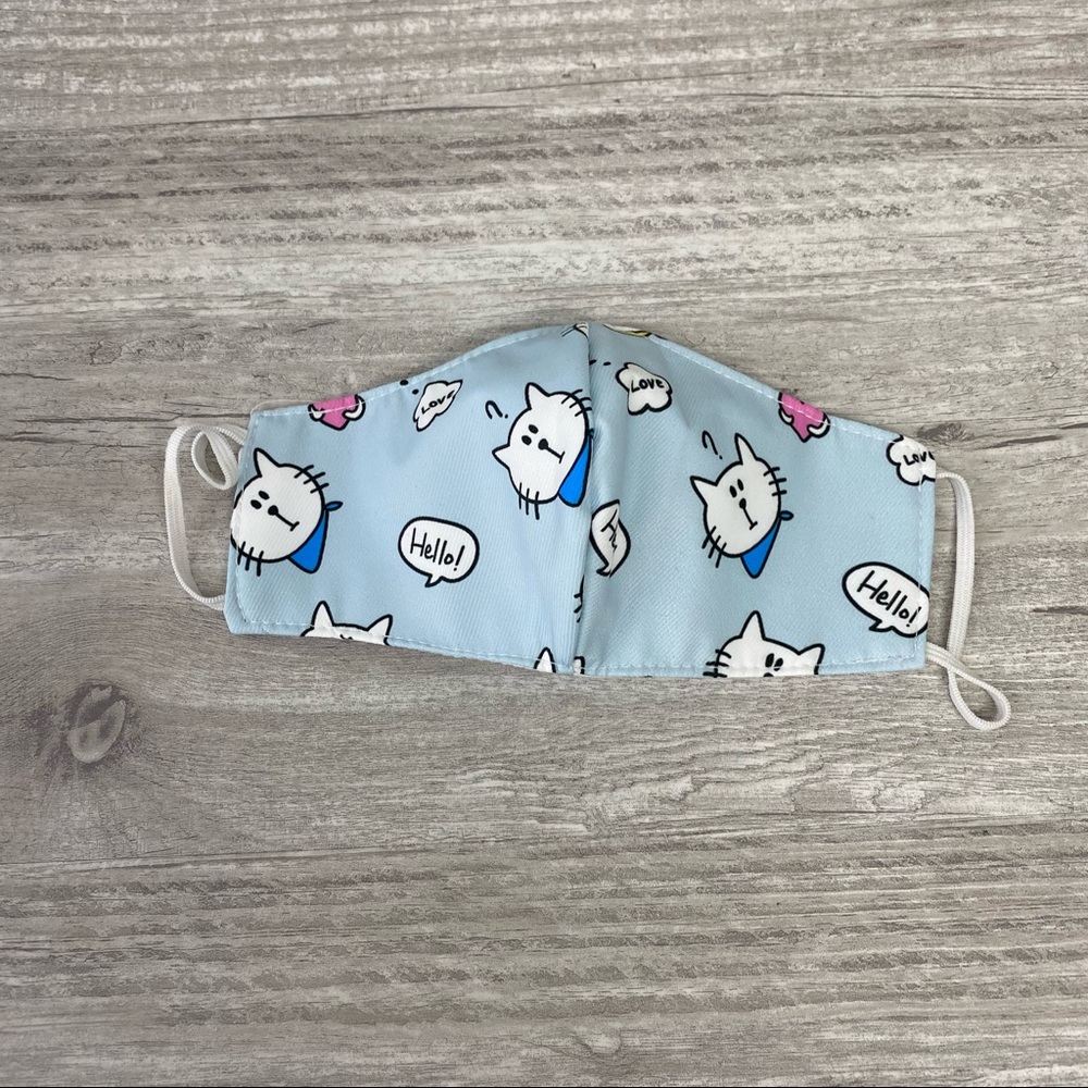 Blue Kitty Fitted face mask with filter pocket - Picture 1 of 3